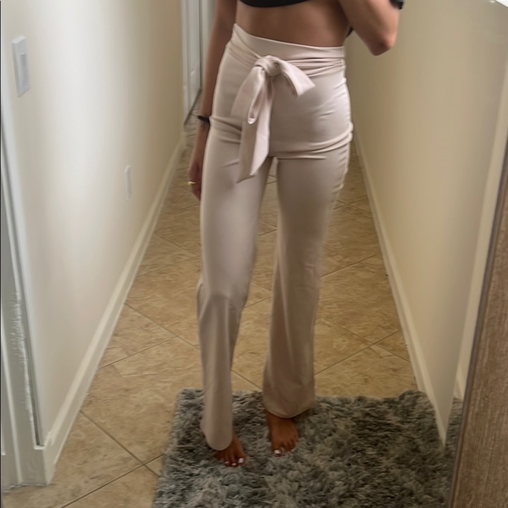 Tan Windsor Dress Pants With Tie